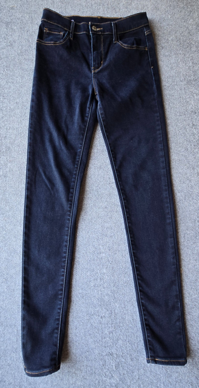 Levi's Women's 720 High Rise Super Skinny Jeans 26"x31" Dark Wash 52797-0196